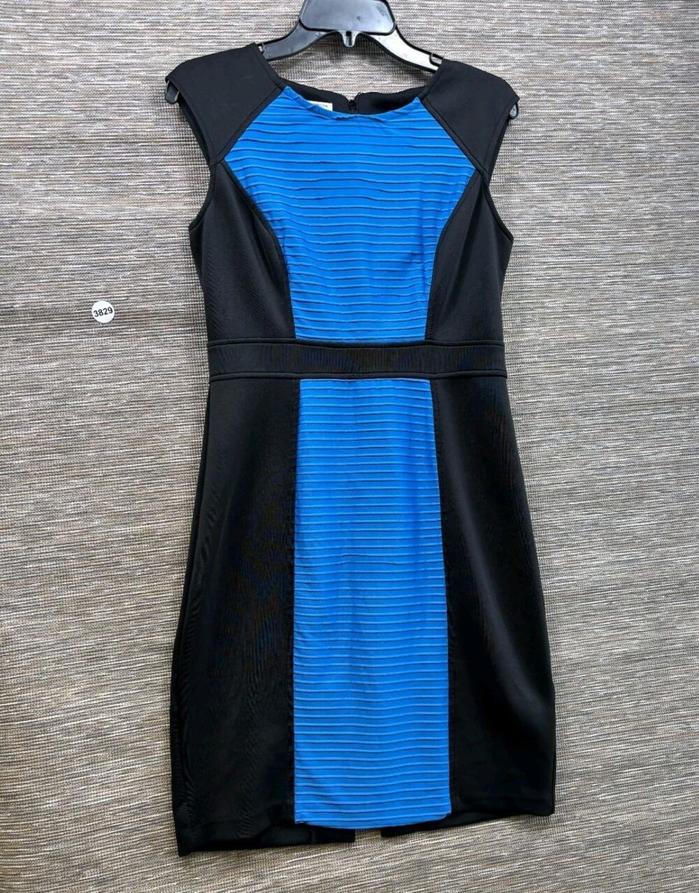 London Style Collection Petite Sheath Dress 10P Blue Black Sleeveless Colorblock